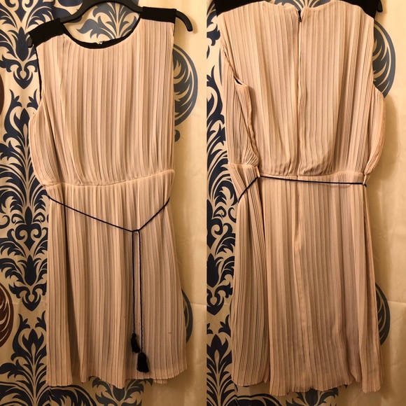 Jennifer Lopez Dresses & Skirts - Dress Jennifer Lopez Dresses & Skirts - Dress